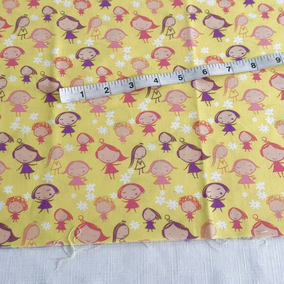 Free Spirit Fabric Flowers and Girls Fabric Quilting Cotton 25"x45" Remnant - Picture 2 of 3